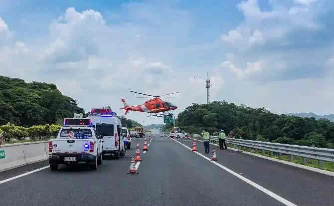万柏林区高速公路汽车救援案例
